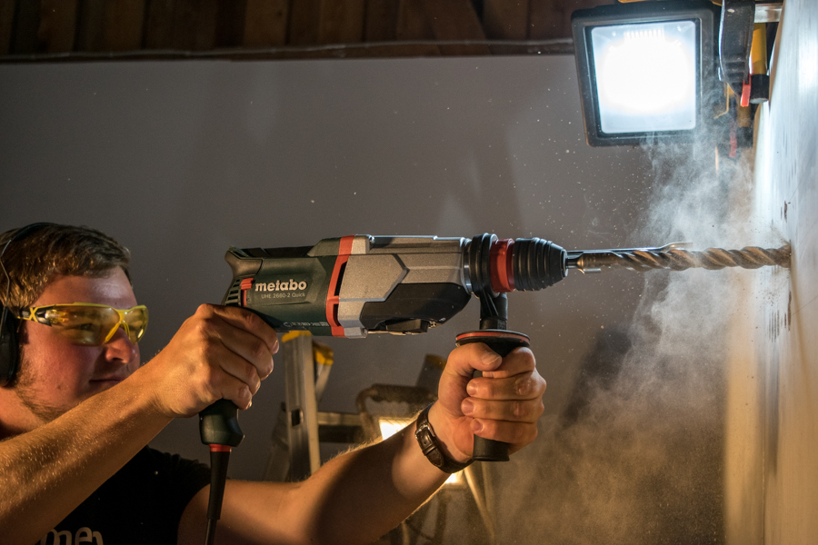 Metabo UHE 2660-2 Quick im Bohrhammer Test - MEIN-TEST.org 🥇